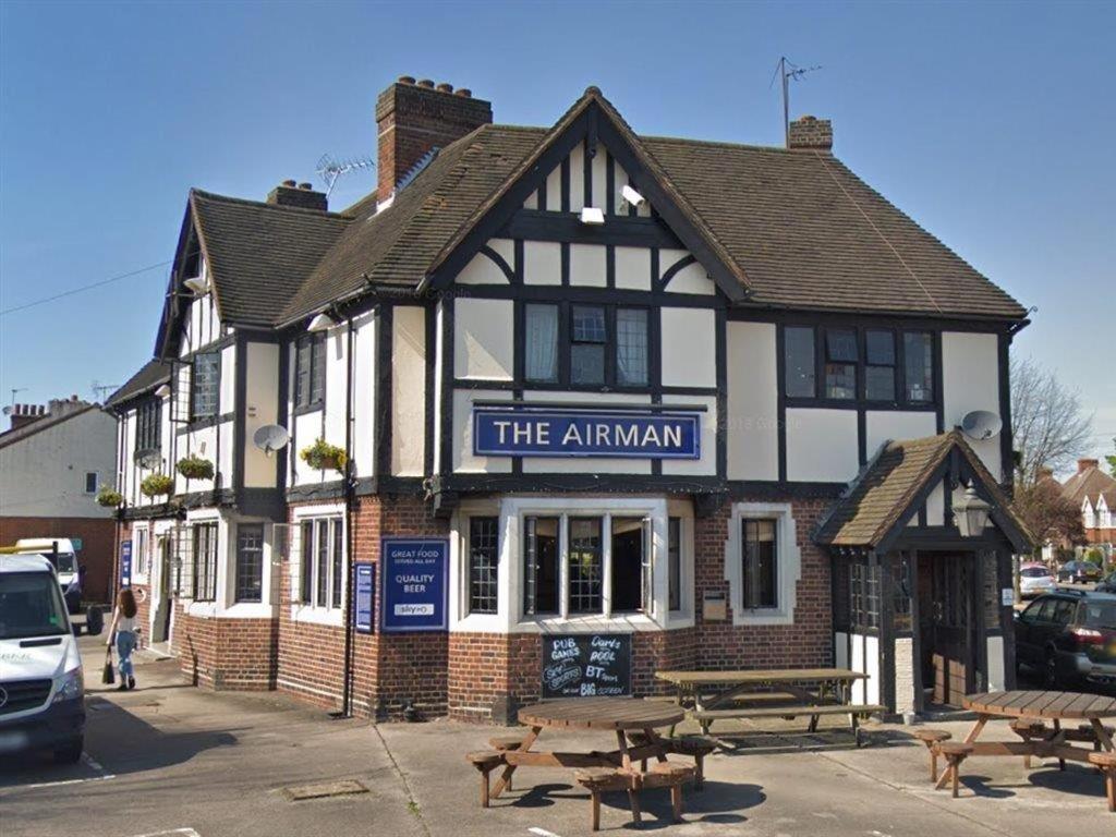 Gasthof The Airman Feltham