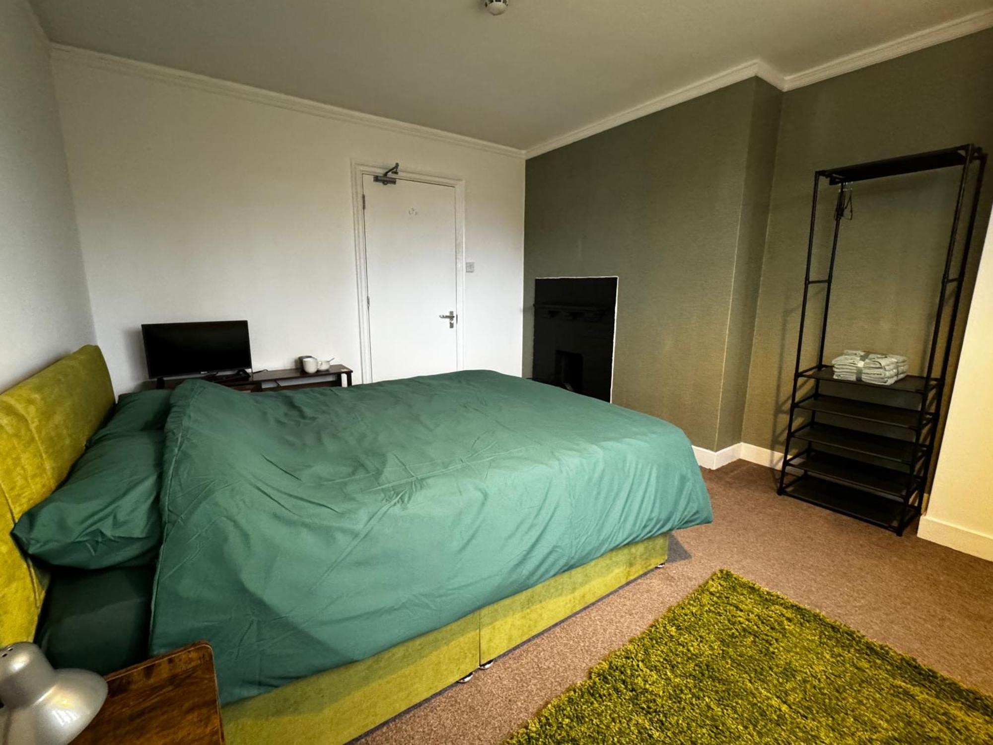 Inn The Airman Feltham